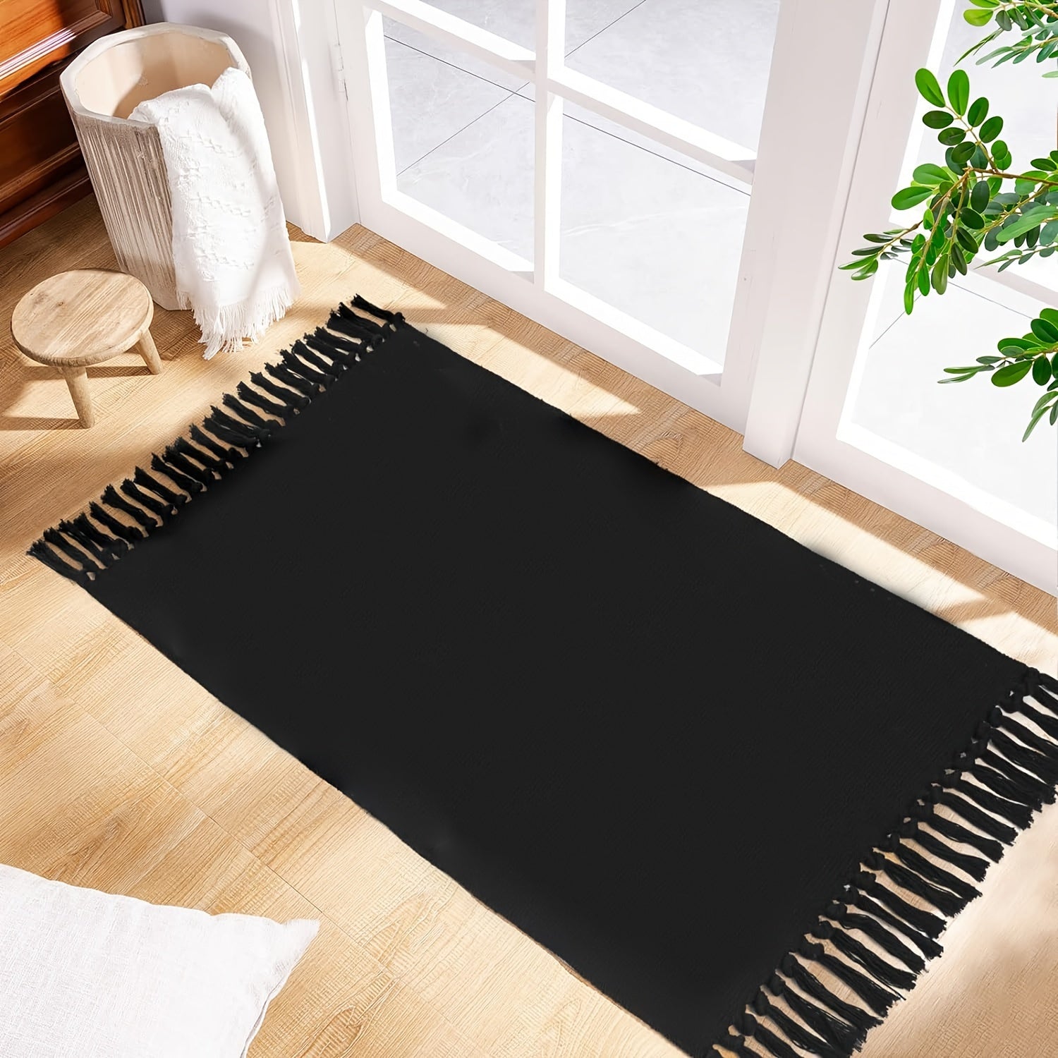 1pc Luxurious Handcrafted Tassel Runner Rug - Soft, Absorbent, Non-Skid, Durable, Machine Washable, Solid Color Braided Polyester Mat - Perfect for Entryway, Bedroom, Kitchen, Indoor Use
